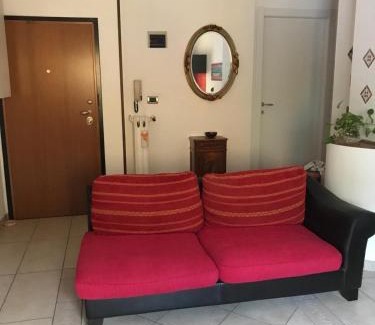 San Donato Bed & Breakfast | B&B LA Sara INDIRIZZO VIA SERAFINO CALINDRI N 1