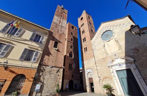 Albenga Bed & Breakfast | B&B Residenza d'epoca "La nostra casa tra le torri"