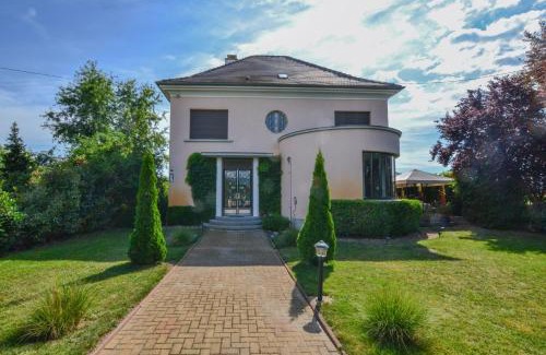 Ostheim Bed & Breakfast | B&B "Villa Fink"