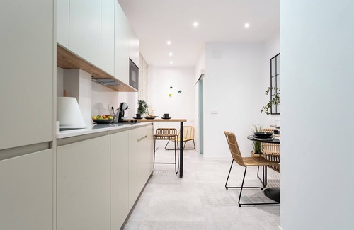 La Trinidad Apartment | B & V Apartment