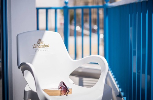 Los Abrigos House | B1 Authentic Guest House Room with balcony