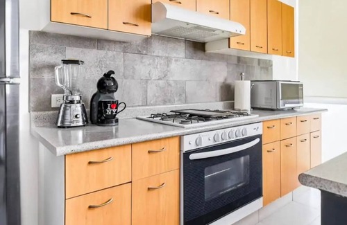 Cuauhtemoc Apartment | B106 - 2BDR/2BTH - One Bedroom Apartment, Sleeps 4
