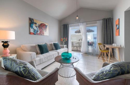 Charco del Palo Apartment | B2 Bungalow Casitas de luz