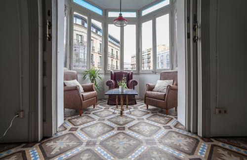 Eixample Apartment | b21-Apartamento Modernista para Grupos