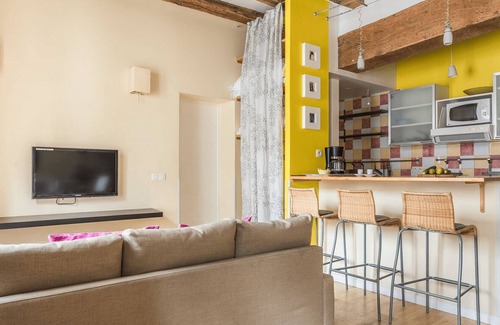 Arts-et-Metiers Apartment | B2DF Eternity