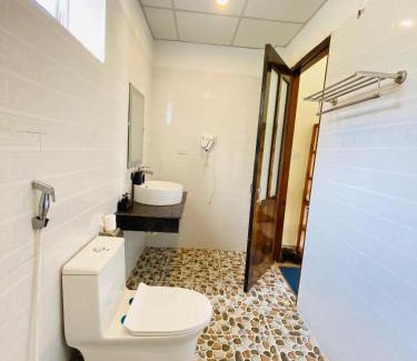 Nam Mau Hotel | Ba Be Legend Hotel