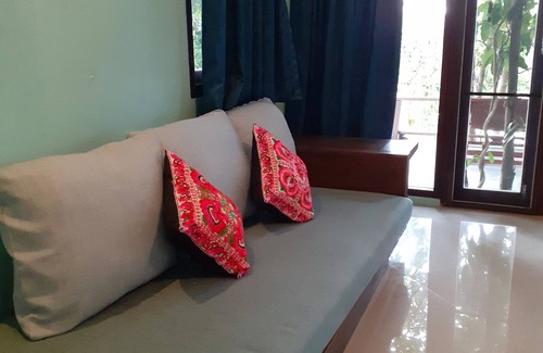 Ranong House | Baan Klong Kleng