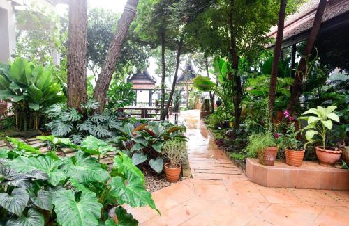 Ayutthaya House | Baan Veanglhek Residence
