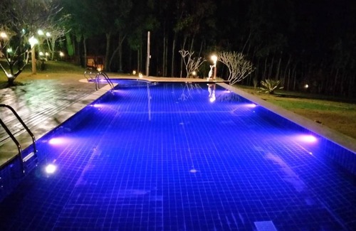 Wang Nam Khiao Hotel | Baanwangnamkeaw Lodge