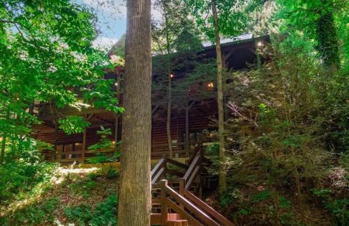 Foxfire Estates House | Babbling Brook - 10 Minutes Downtown Blue Ridge GA