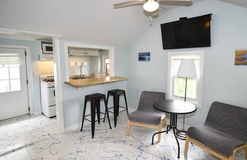 Salisbury Beach House | Baby Love Shack