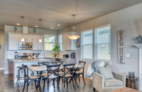 Ocean Shores House | Baby Shark Villa - Oyhut Bay Seaside Village