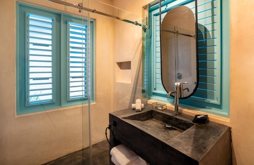 Mario Villanueva Madrid Hotel | BACALARI HOTEL BOUTIQUE