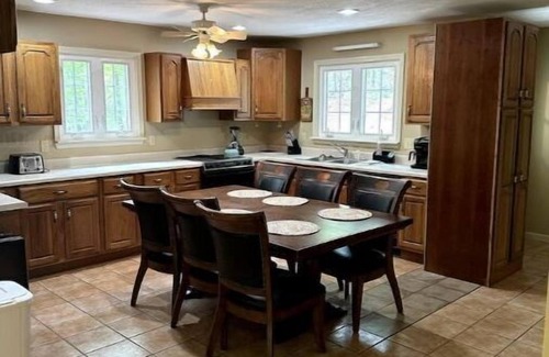 Helen House | Bach-Berg Haus in Helen, Ga