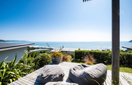Waimarama House | Bach or holiday home, 1 Bedrooms, 2 Bathrooms, (Sleeps 2)