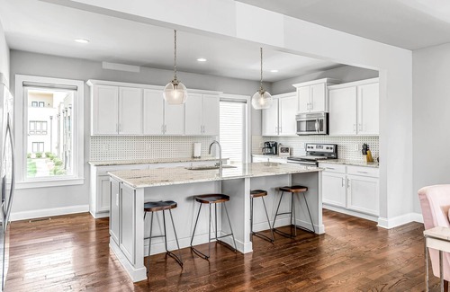 Cleveland Park House | Bachelorette Heaven in Nashville TN, Superhost