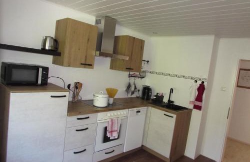 Hof bei Salzburg Apartment | Bachhäusl