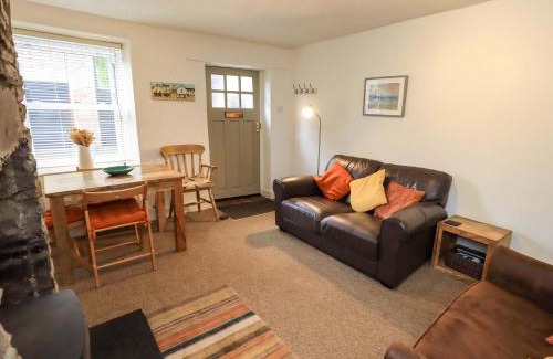 Kirkby Lonsdale House | Back Cottage