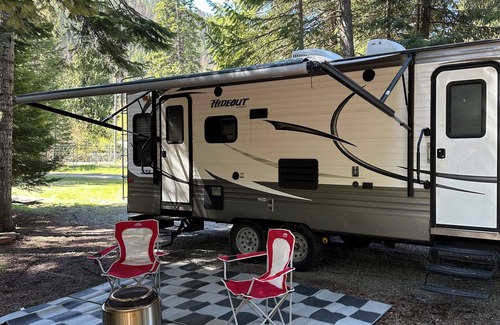 Kellogg RV Rental | Back Country Getaway. Complete 30/50 RV Site.
