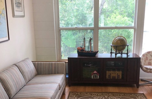 Ridge Manor House | Back deck overlooks the beautiful Withlacoochee River. A perfect weekend getaway
