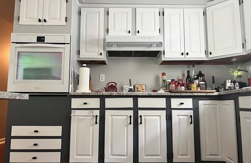 Pittsburg House | Back Lake Spacious five-bedroom home on Spooner Road