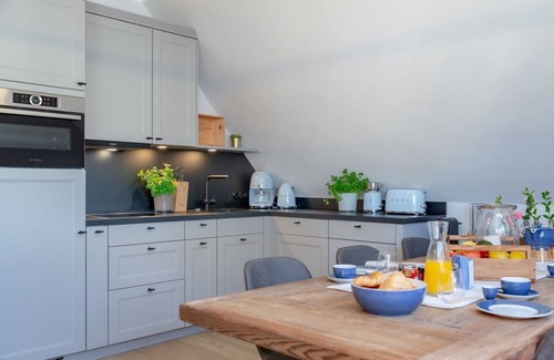 Westerland Apartment | Backbord - Domicile close to the center and beach for up to 4 island lovers -