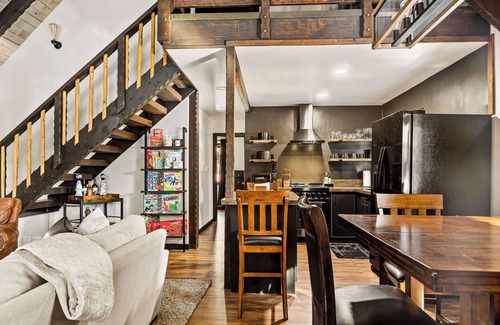 Big Bear Lake Cabin | Backway Hideaway | Close to the Village!