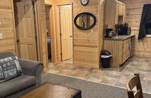Talkeetna Cabin | Backwoods Cabins at Susitna River Lodge
