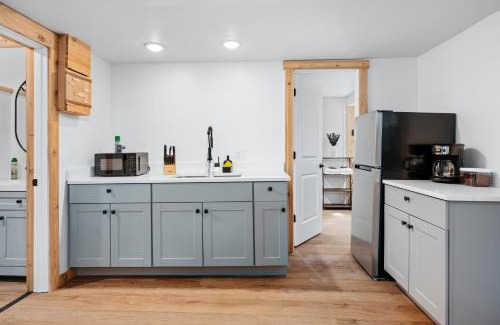 Mayfield House | Backwoods Cottage on Arbutus Lake