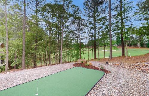 Hot Springs Village House | Backyard Birdie