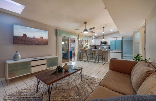 Tanque Verde House | Backyard Oasis/3 BR 2 BA/Big 360º Views