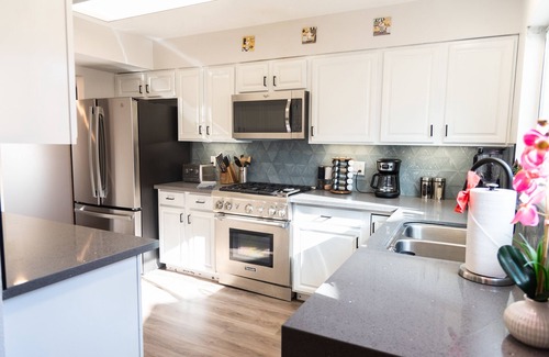Las Vegas House | Backyard Oasis, heated pool/spa, bbq, cov pergola, away from dwtn noise