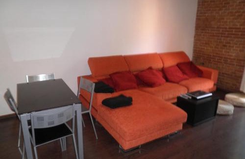 Poblenou Apartment | Bacrou apartment, design loft near the sea