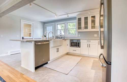Great Barrington House | BAGELS & SLOPES: Start Your Day Deliciously, Hit Powder Perfectly!