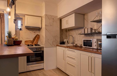 Bucharest City-Centre Condo | Bagheera and Mowgli