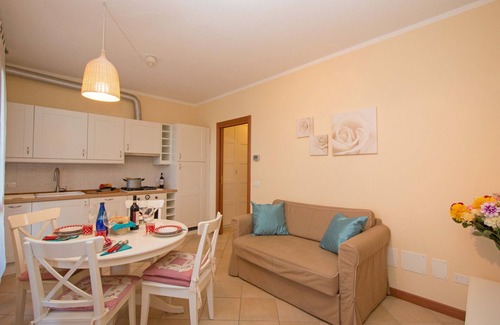 San Benedetto di Lugana Apartment | Baglio degli Ulivi 3 by Wonderful Italy