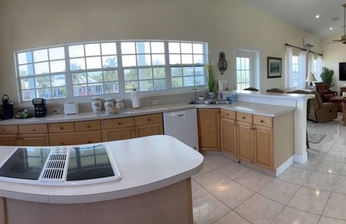 West End House | Bahamas Old Bahama Bay West End
