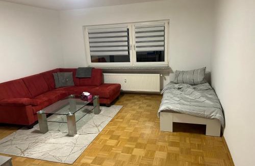 Wiesbaden Apartment | Bahnhofsnahe, ruhige und sonnige 2 Zimmerwohnung in der Mosbacher Straße