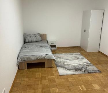 Wiesbaden Apartment | Bahnhofsnahe, ruhige und sonnige 2 Zimmerwohnung in der Mosbacher Straße