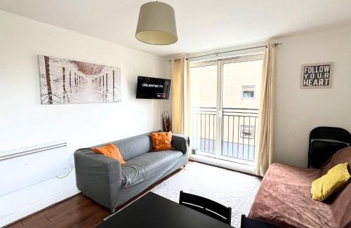 Bromley North Apartment | BAI HOUSE