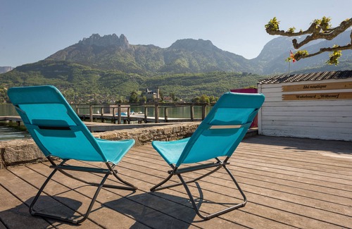 Duingt Apartment | BAIE DES VOILES - #208 DUPLEX vue lac et Chateau.