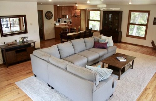 Baileys Harbor House | Baileys Harbor retreat across from Lake Michigan - WALK/BIKE to town!