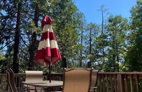 Twain Harte House | 🏞️ Baio Cabin – Rustic Retreat w/Twain Harte Lake Access & Spacious Deck