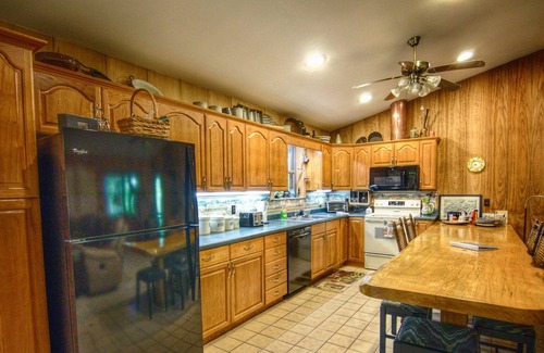 Whittier House | Bair's Lair - Mountain Views, Charming Cabin between Sylva and Cherokee.