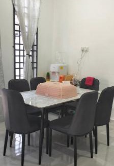 Batu Rakit House | Bait al-Qamar