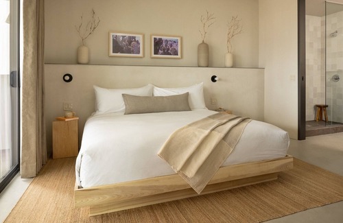Warm Sands Hotel | Baja-Inspired Two-Bedroom Suite in the Heart of Palm Springs