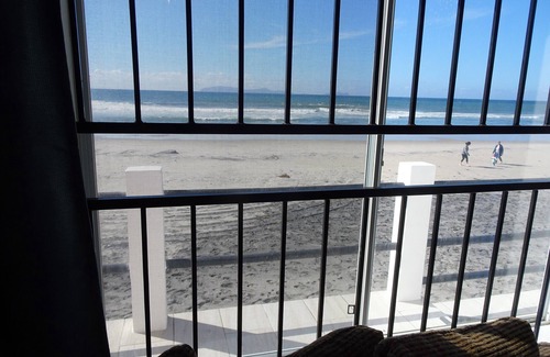 La Joya Apartment | Baja Malibu Beachfront Honeymoon Suite Sleeps 2+2