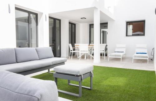 Vista de los Angeles-Rumina Apartment | Bajo con patio, Calle Cañada Aguilar 10