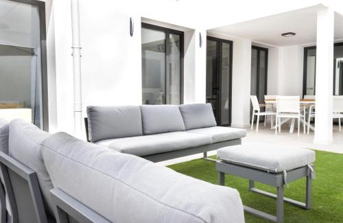 Vista de los Angeles-Rumina Apartment | Bajo con patio, Calle Cañada Aguilar 10