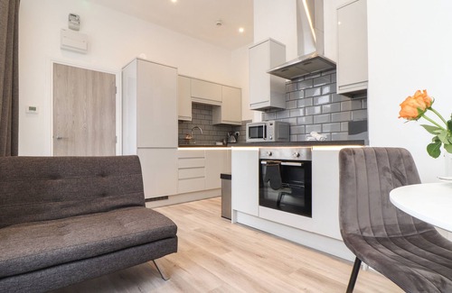 Camborne Cottage | BAKER CHAMBERS, romantic in Camborne